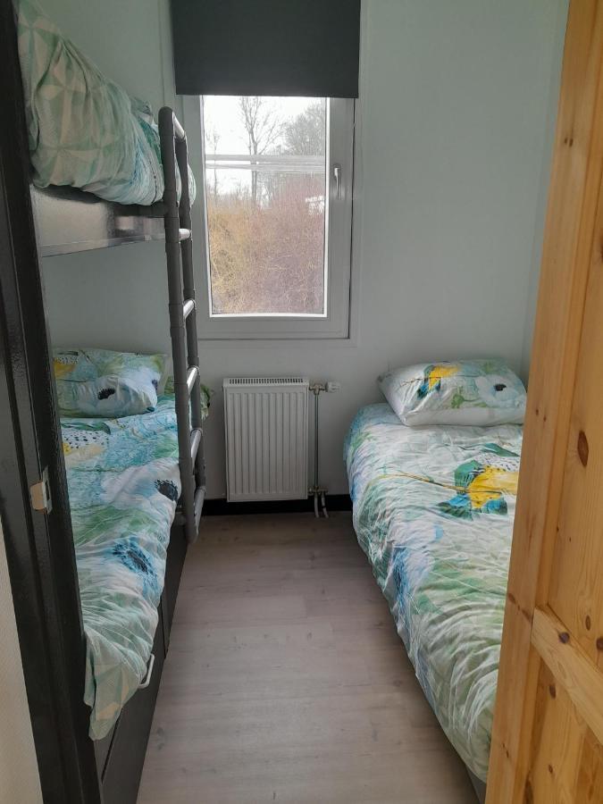 Luxe 5 Persoons Bungalow Op Rustig Vakantiepark Nabij Leeuwarden Dronrijp Esterno foto